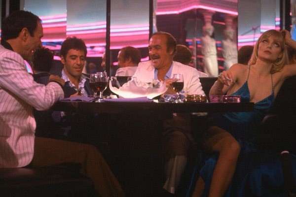 Cena do filme Scarface de 1983