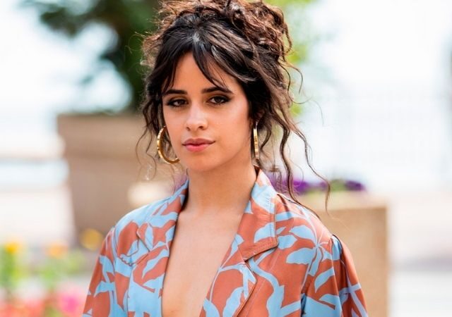 Camilla Cabello será protagonista em Cinderela