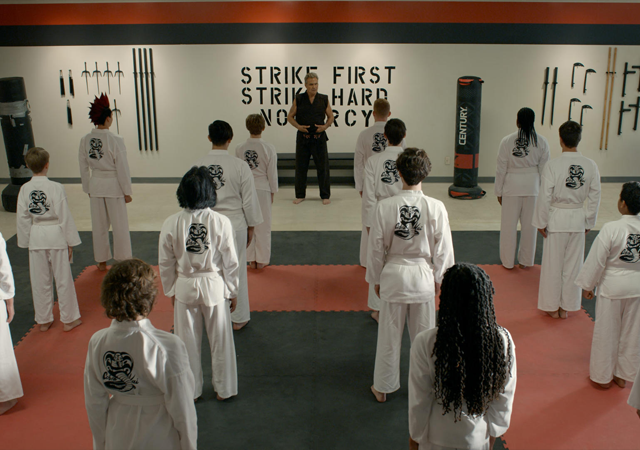 A terceira temporada de Cobra Kai estreia em janeiro na Netflix