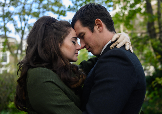 Imagem do filme The Last Letter from Your Lover, um dos filmes de romance da Netflix para 2021