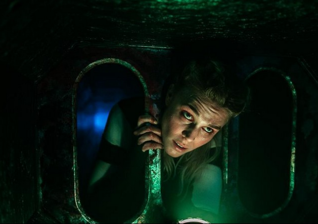 Personagem de Meander tenta encontrar saída para viver