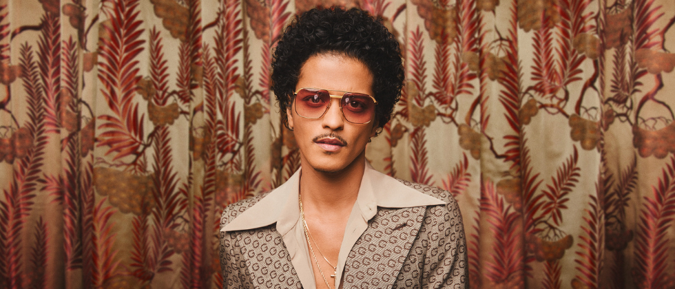 Bruno Mars no The Town